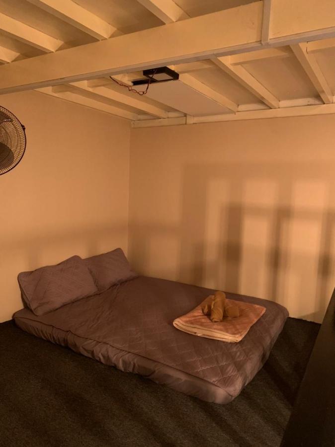 Euc Room Stay Tuaran Экстерьер фото